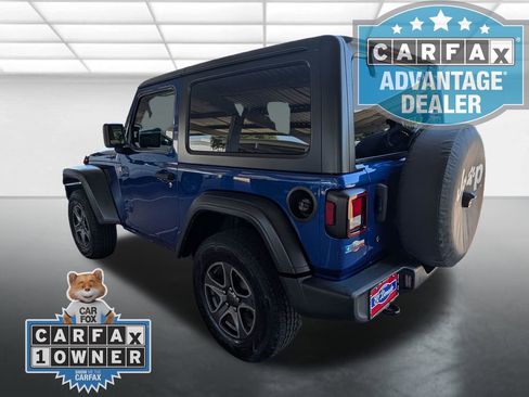 Used 2018 Jeep Wrangler Sport AWD/4WD image 2
