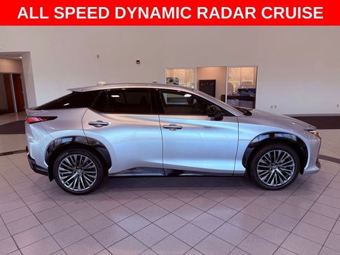 Certified 2023 Lexus RZ 450e Premium w/ Accessory Package (A2) image 10