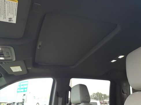 Used 2022 GMC Sierra 1500 SLT w/ SLT Premium Package image 23