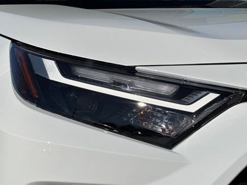 New 2025 Toyota RAV4 XLE image 31