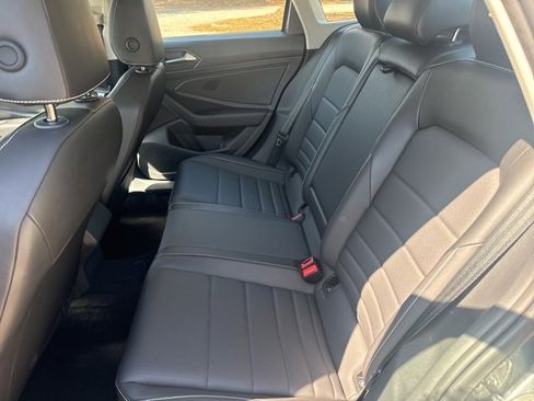 Used 2024 Volkswagen Jetta SE image 22