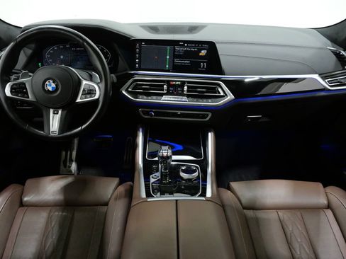 Used 2022 BMW X6 M50i w/ Executive Package image 11