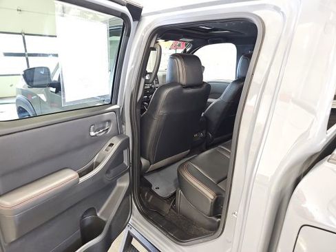 Certified 2023 Nissan Frontier PRO-4X w/ Pro-4X Premium Package image 18