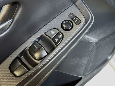 Used 2023 Nissan Sentra SV FWD image 16