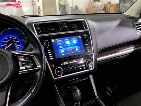 Used 2019 Subaru Outback 2.5i Limited image 7