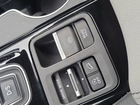 Used 2024 Honda Pilot Touring image 27