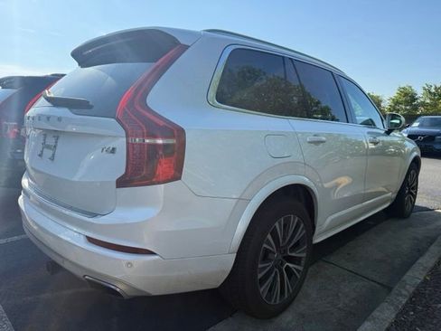 Used 2021 Volvo XC90 T6 Momentum w/ Advanced Package AWD/4WD image 4