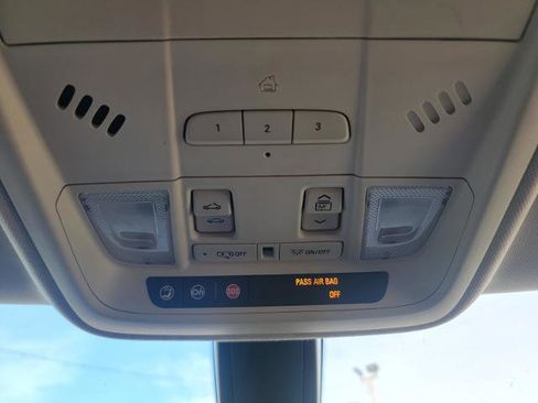 Used 2017 Cadillac XT5 Luxury w/ LPO, Wheel Lock Package image 30