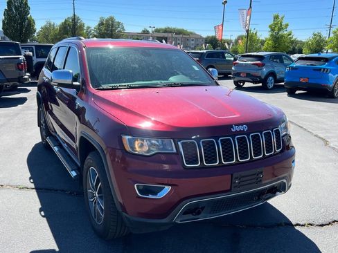 Used 2017 Jeep Grand Cherokee Limited AWD/4WD image 5