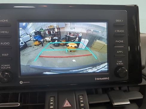 Used 2020 Toyota RAV4 XLE Premium image 14