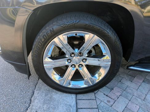 Used 2016 Cadillac Escalade Luxury AWD/4WD image 47