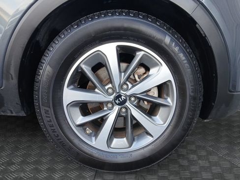 Used 2020 Kia Sorento FWD V6 image 23