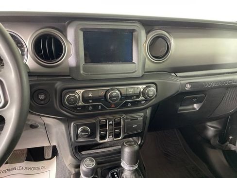 Used 2023 Jeep Wrangler Unlimited Sport AWD/4WD image 16