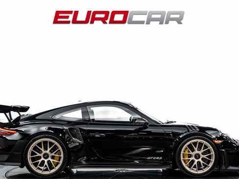 Used 2018 Porsche 911 GT2 RS image 6