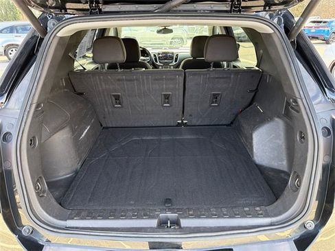 Used 2022 Chevrolet Equinox LT image 18