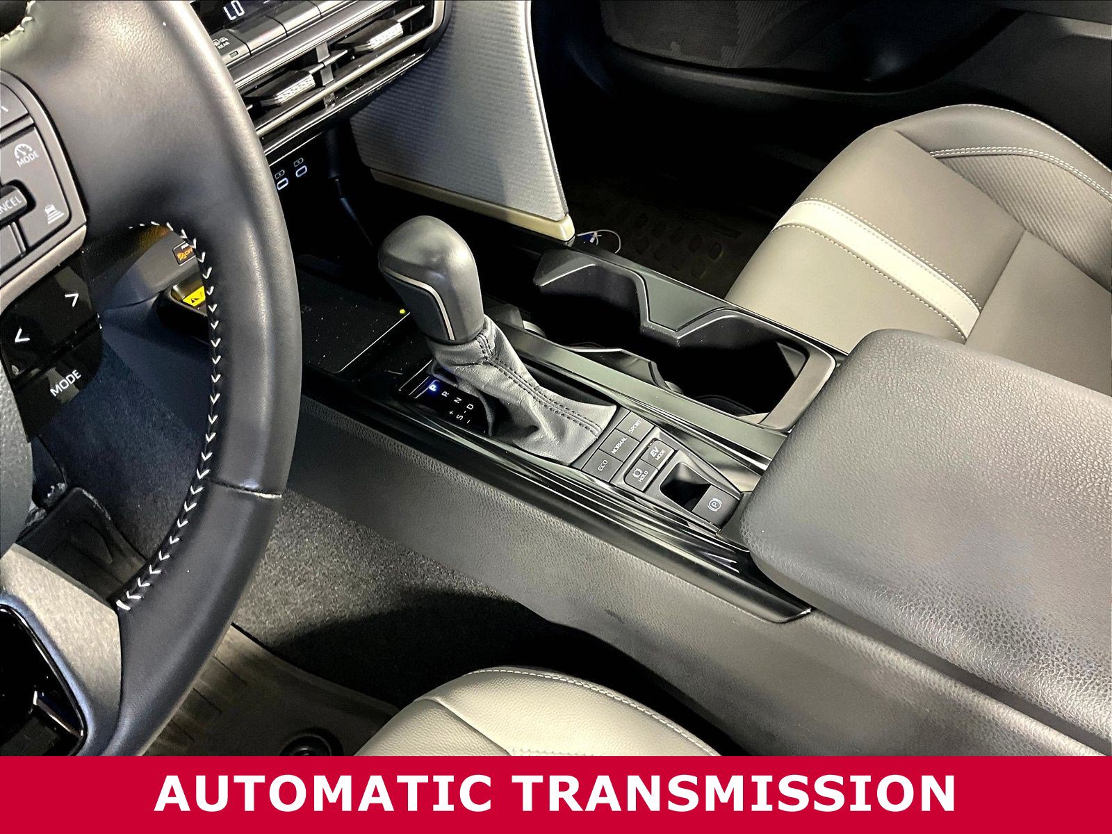 Used 2025 Toyota Camry SE FWD image 17