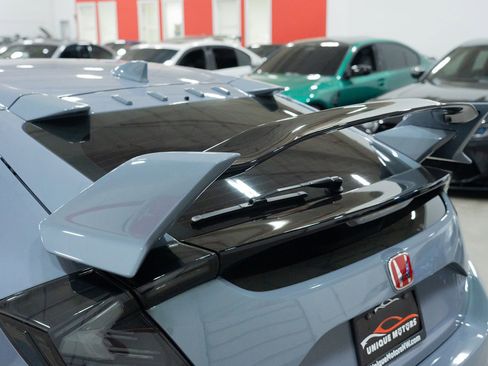 Used 2019 Honda Civic Type R image 10