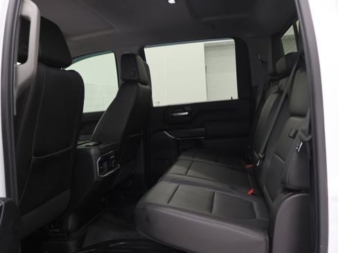 Used 2020 GMC Sierra 3500 SLT w/ SLT Convenience Package AWD/4WD image 9