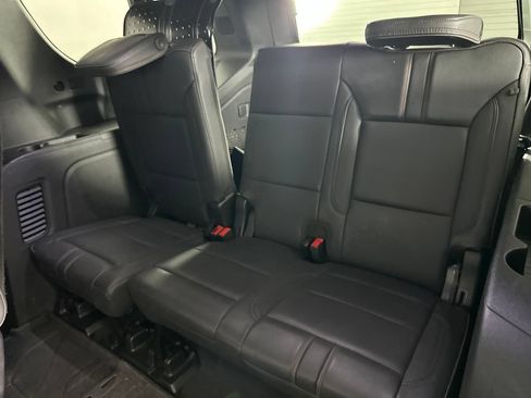 Used 2024 Chevrolet Suburban RST w/ Luxury Package AWD/4WD image 29