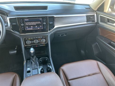Used 2022 Volkswagen Atlas SE image 13
