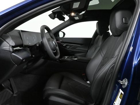 Used 2026 BMW 530i xDrive w/ Premium Package image 3