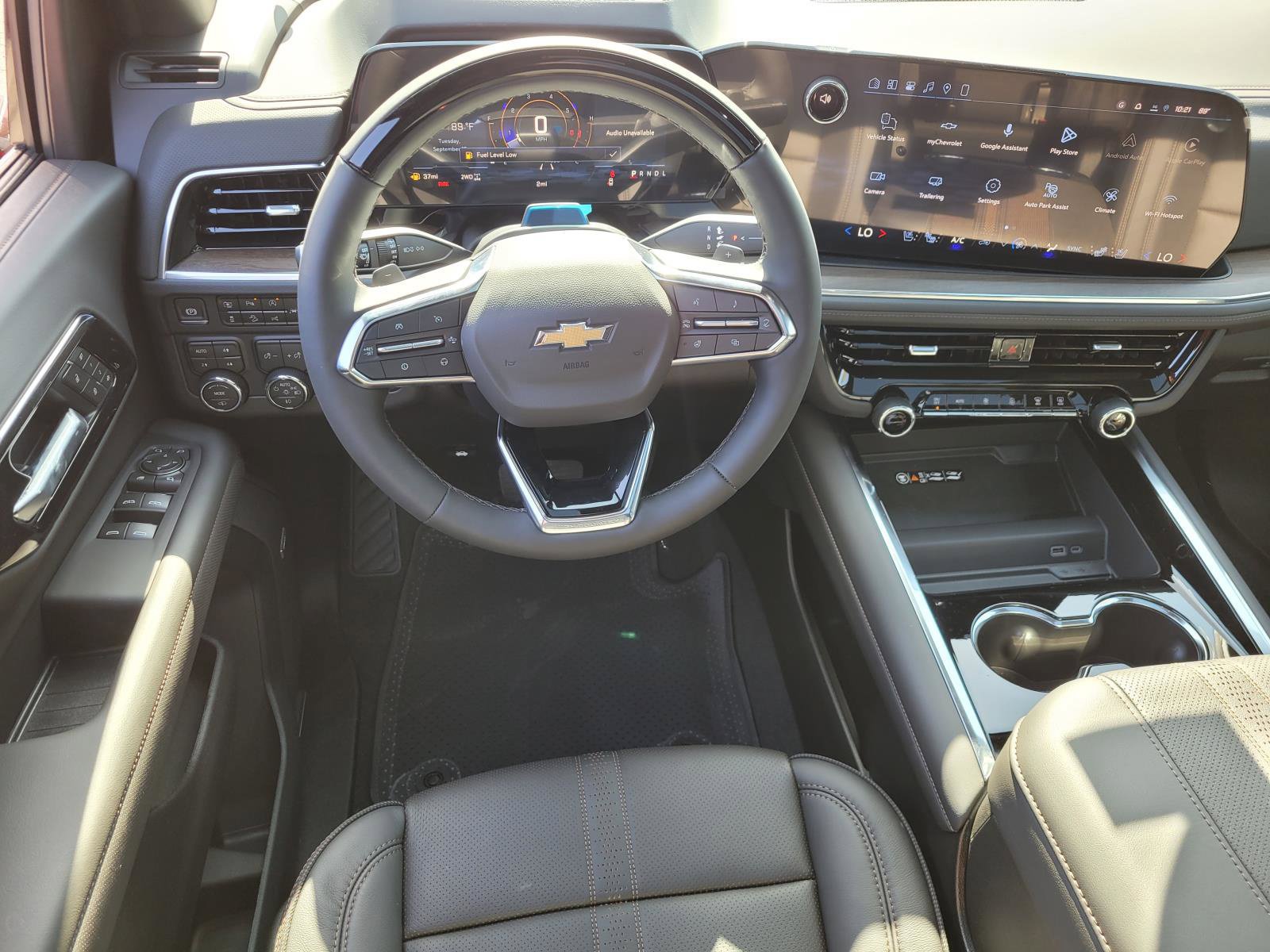 New 2027 Chevrolet Tahoe High Country AWD/4WD image 9