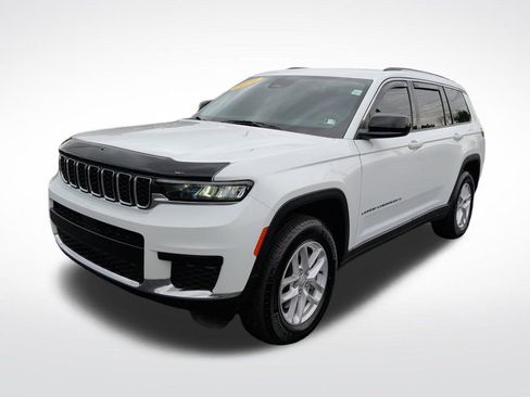 Used 2024 Jeep Grand Cherokee L Laredo AWD/4WD image 3