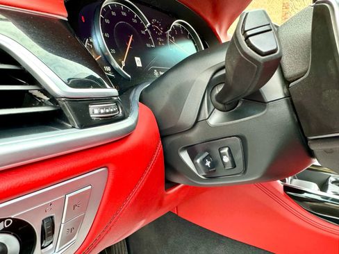 Used 2018 BMW 750i image 29