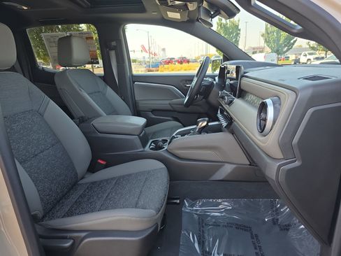 Certified 2024 Chevrolet Colorado ZR2 w/ Technology Package AWD/4WD image 30