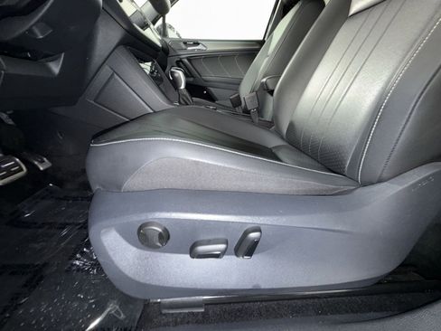 Used 2023 Volkswagen Tiguan SE R-Line AWD/4WD image 14