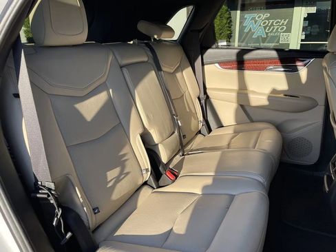 Used 2019 Cadillac XT5 Luxury image 26