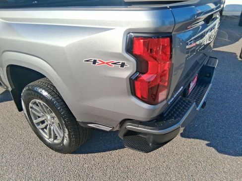 Used 2024 Chevrolet Colorado LT w/ LT Convenience Package AWD/4WD image 20