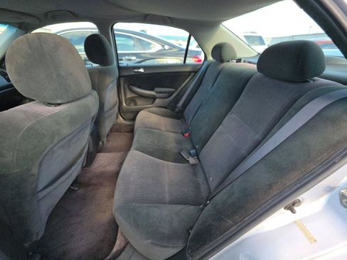 Used 2005 Honda Accord DX image 10