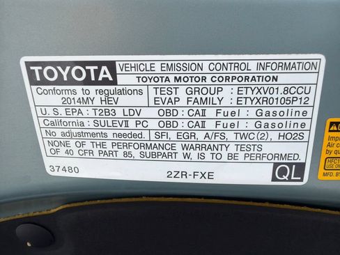 Used 2014 Toyota Prius V Three FWD image 24