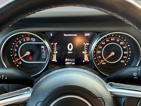 Used 2022 Jeep Gladiator Overland image 24