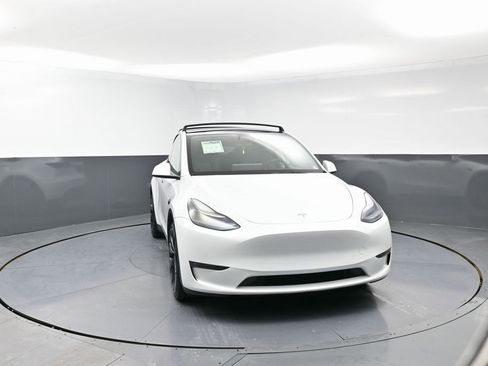 Used 2022 Tesla Model Y Performance image 2