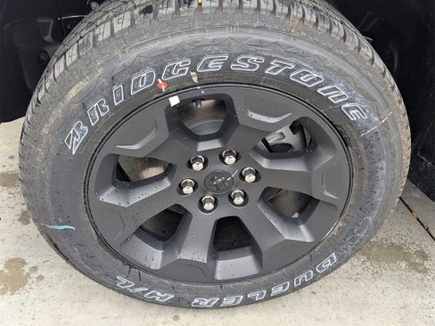 New 2026 RAM 1500 Express image 25