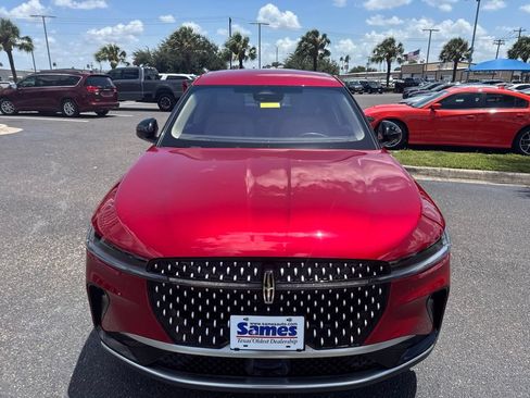 Used 2024 Lincoln Nautilus Premier AWD/4WD image 6