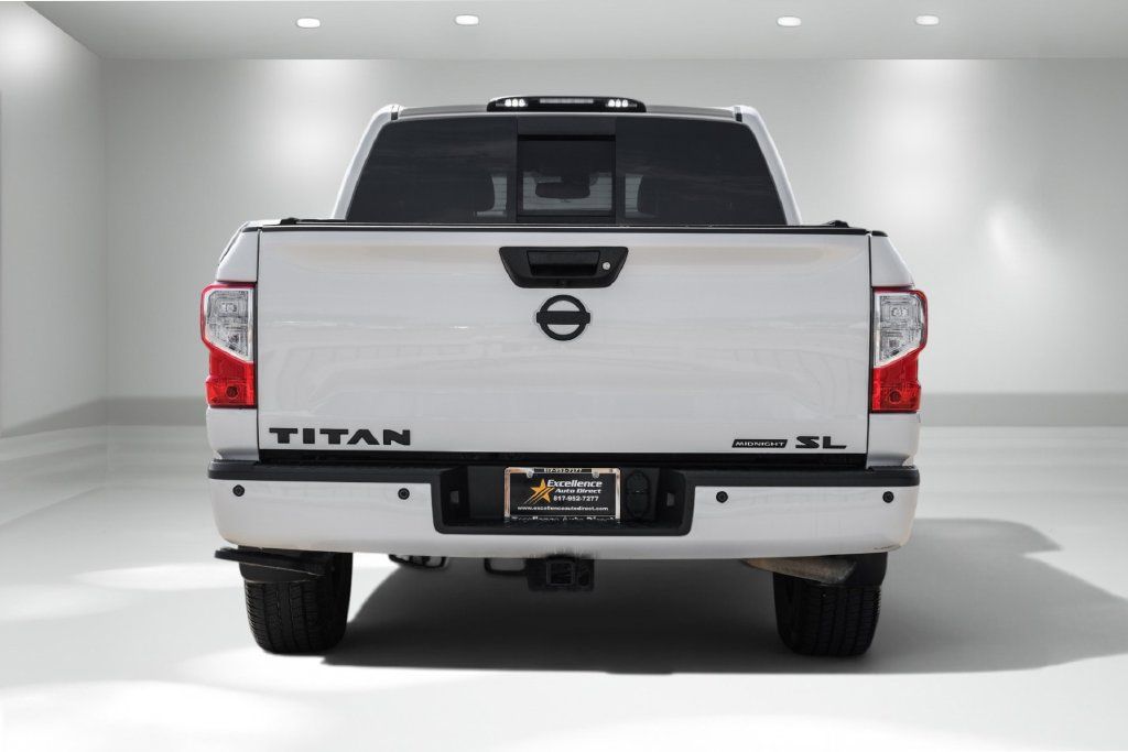 Used 2019 Nissan Titan SL w/ Midnight Edition RWD image 7