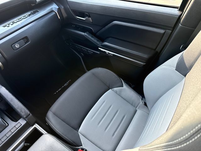 Used 2026 Toyota Tacoma TRD Sport AWD/4WD image 15