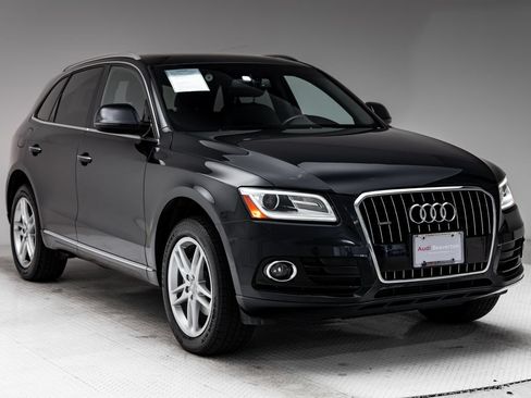 Used 2016 Audi Q5 2.0T Premium Plus w/ Technology Package AWD/4WD image 30