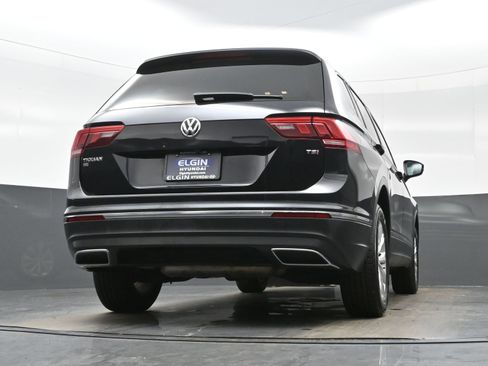 Used 2018 Volkswagen Tiguan SE FWD image 30