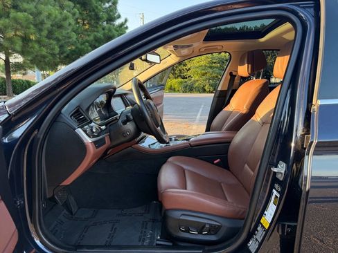 Used 2015 BMW 528i xDrive Sedan image 12