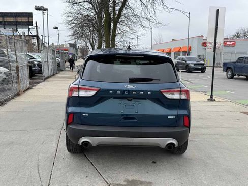 Used 2020 Ford Escape SE image 6