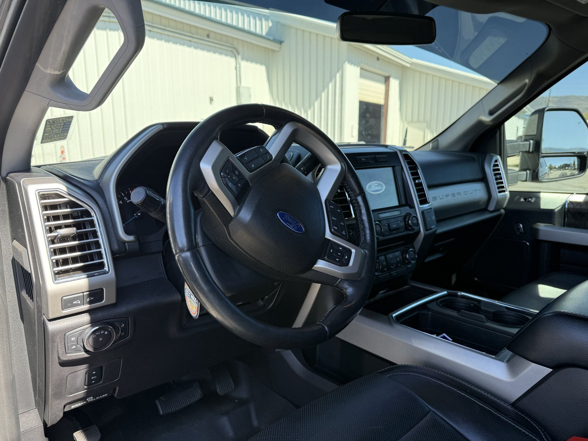 Used 2017 Ford F250 Lariat AWD/4WD image 11