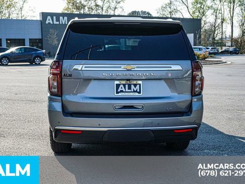 Used 2024 Chevrolet Suburban LT image 11