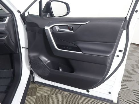 Used 2022 Toyota RAV4 XLE w/ Convenience Package AWD/4WD image 26
