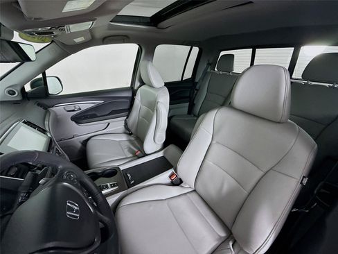 Used 2023 Honda Ridgeline RTL image 5