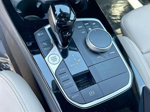 Used 2023 BMW 228i w/ Convenience Package image 17