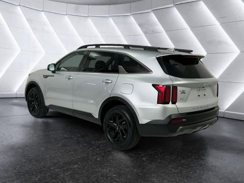 Used 2022 Kia Sorento S image 6